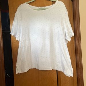 2X white T-shirt with raised white dots and flared bottom